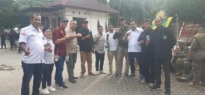 Foto Ketua Relawan TAC (Farid) Ketua GANJARIST (Jefry) Ketua GARIS (Sujito) Ketua GERGAJI (Ridwan) Ketua PNB (Lesman) Ketua LINGKAR PUAN (Hardiman) Sekjen BK-NKRI (Yuli)