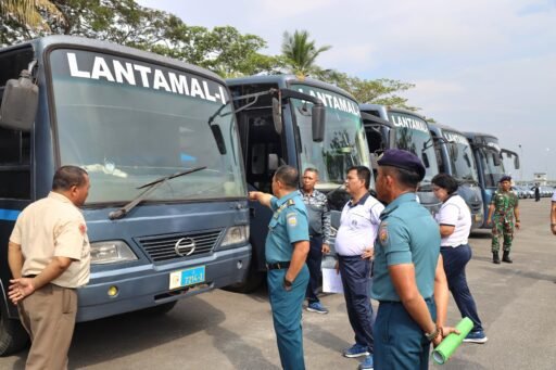 Pastikan Kesiapan Kelaikan & Kendaraan Dinas, Wadan Lantamal I Pimpin Pemeriksaan Kendaraan Dinas