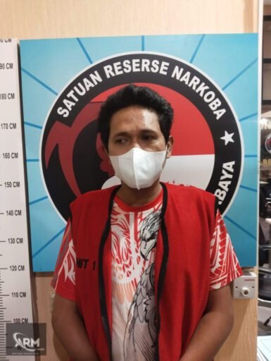 Pengedar Sabu dan Ekstasi Ditangkap Polrestabes Surabaya di Kamar Kos Puluhan Gram Disita