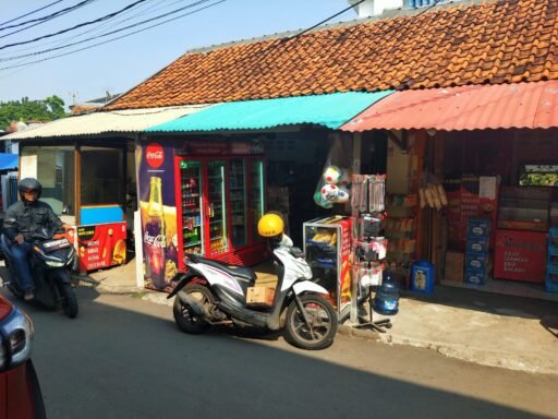 Pandangan Hukum Indonesia terhadap Sistem Cash on Delivery (COD) di Perusahaan Logistik