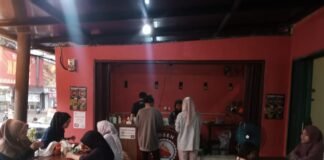 Strategi Harga Kaki Lima dengan Kualitas Bintang Lima di Era Kompetitif