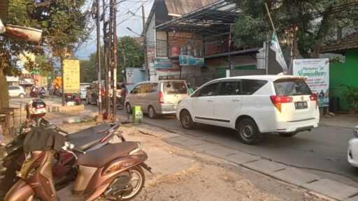 Masyarakat Ciputat Jelang Bulan Suci Ramadan 1446 Hijriah