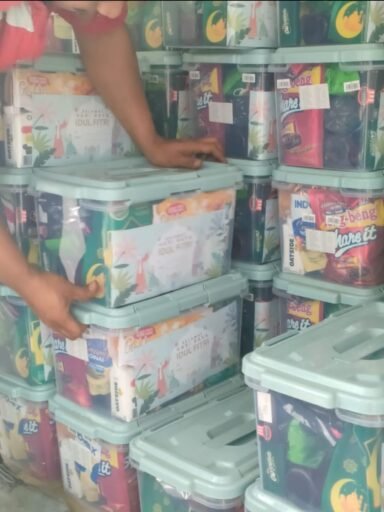 Dinas Kominfo Kabupaten Bekasi kedatangan Truk Box Bawa Paket, Belum diketahui peruntukkannya