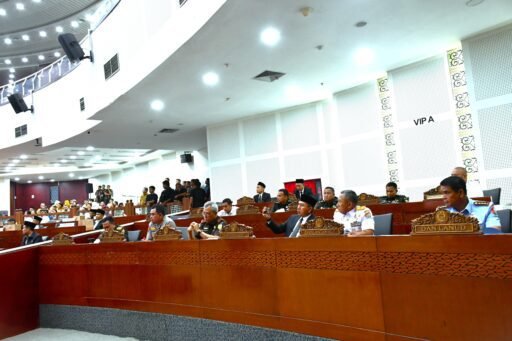 Dukung Sinergitas, Danlantamal I Hadiri Rapat Paripurna Masa Persidangan II Tahun 2025 DPRD Sumut