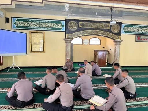 Tadarus Al-Qur’an di Polres Sragen: Meningkatkan Keimanan dan Ketakwaan di Bulan Ramadhan