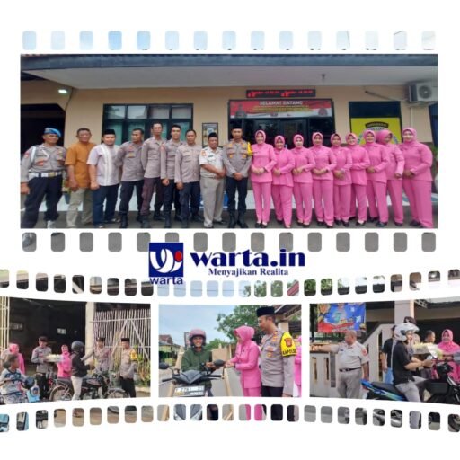 Kepedulian di Bulan Suci Polsek Blanakan Gelar Pembagian Takjil Bersama Bhayangkari