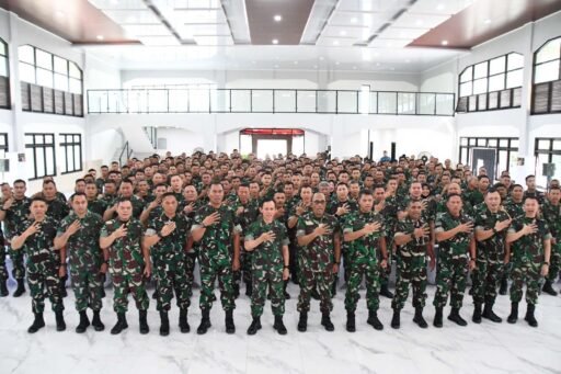 Kunker di Makorem 044/Gapo, Pangdam II/Swj : Siapkan Pendidikan Anak Sejak Dini