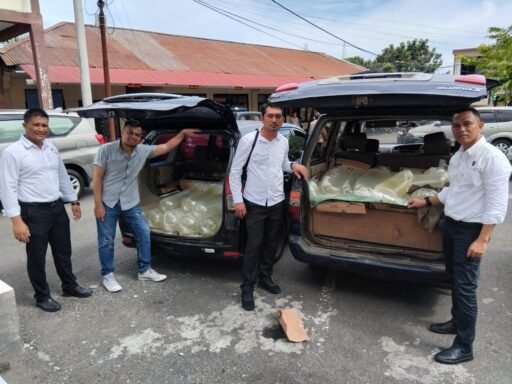 Satresnarkoba Polres Bitung Gagalkan Penyelundupan 1.375 Liter Cap Tikus