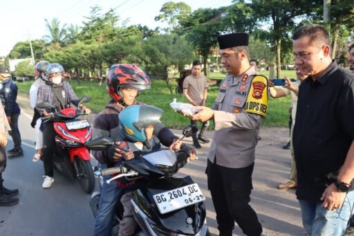 Polres OI Gelar Berbagi Takjil dan Buka Puasa Bersama Media, Pererat Sinergi Polri dan Insan Pers