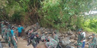 Korem 022/PT dan Kodim 0207Sigap Bantu Evakuasi dan Normalisasi Banjir di Parapat