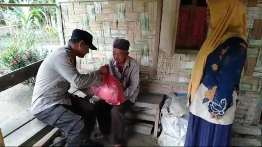Polsek Jajaran Polresta Deli Serdang laksanakan Baksos kepada Warga di Bulan Suci Ramadhan