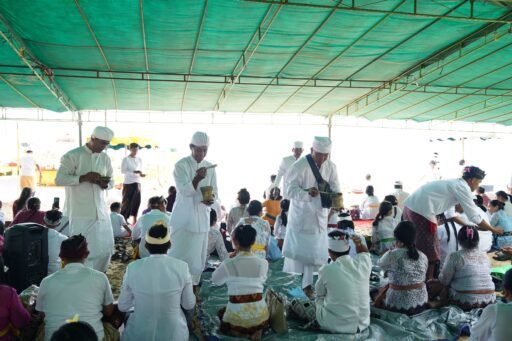 Upacara Melasti di Pantai Samudera Indah, Sambut Hari Raya Nyepi Saka 1947