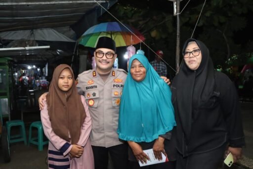 Kapolres Kebumen Sambangi Rumiyani Penjual Batagor di Gombong, Ada Kisah Pilu Dibaliknya