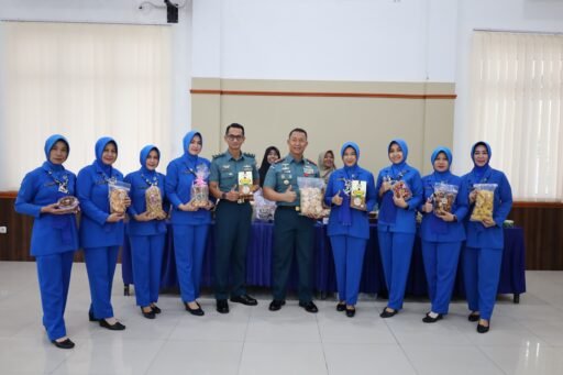 Dukung UMKM Masyarakat, Lanal Dumai Gelar Bazar Murah TNI