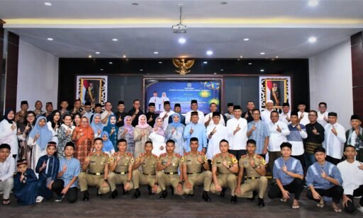 Keluarga Besar Lantamal I Bersama Masyarakat Belawan Gelar Sholat Idul Fitri Di Mako Lantamal I