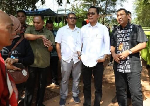 Jaga Kebersihan Batam Saat Lebaran,Jika Melihat Sampah Menumpuk, Info Call Center dalam Berita ini