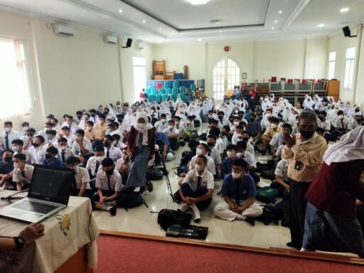 Wartain Banten : Bangun Sekolah Garuda di Banten Pendidikan Bebas Biaya