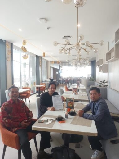 Perspektif Hukum dalam Mengatasi Masalah Keuangan