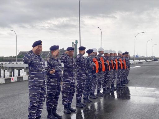 Komandan Lanal Dumai Pimpin Merplug Dua KRI Penjaga Perairan Selat Malaka