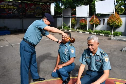 Danlanal Bandung Pimpin Upacara Pengangkatan Perwira, Bintara, Tamtama Dan PNS Lanal Bandung