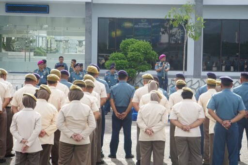 Hari Pertama Masuk Kerja Usai Libur Lebaran, Komandan Lantamal I Pimpin Apel Khusus & Halalbihalal