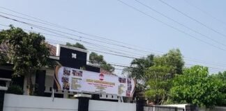 MENGAMBANG, KASUS PENIPUAN LPK AZUMY YANG TELAH DITANGANI BUPATI PURWAKARTA BELUM ADA KELANJUTAN!