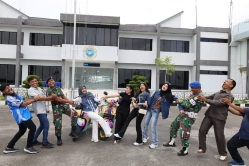 Bangun Kedekatan Dengan Masyarakat, Lantamal I Terima Kunjungan Komunitas Motor Alfa Scorpi,