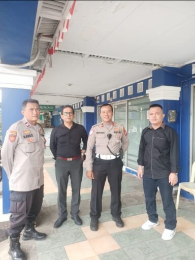 PENGAMANAN PERAYAAN IBADAH JUM’AT AGUNG OLEH POLSEK BANTAR GEBANG