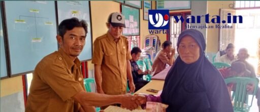 Pemdes Pekon Teba Pering Salurkan Bantuan BLT DD