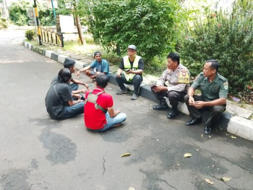 Dalam Rangka Cipta Kondisi Bhabinkamtibmas Jakasampurna Galakan Patroli Wilayah