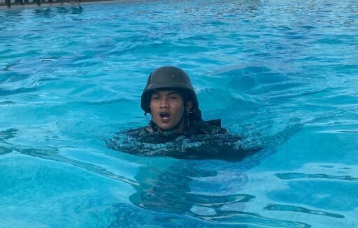 Danlanal Bintan Pimpin Renang Militer Untuk Tingkatkan Profesionalisme Prajurit
