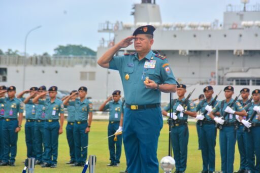 Pangkoarmada III Pimpin Upacara Bendera, Kasal Tekankan Profesionalisme dan Loyalitas Prajurit