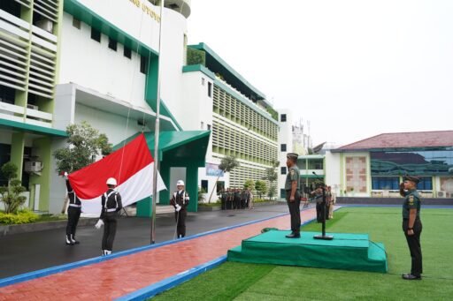 Kuat Dalam Moral dan Bijak Dalam Setiap Keputusan” : Kasad Beri Arahan Pada Upacara Bendera17-an