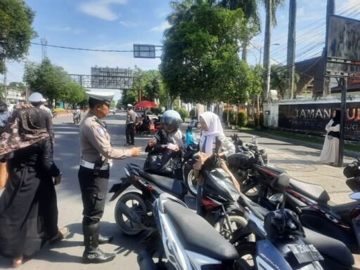 Tiblantas , Sat PJR Polda NTB Tilang 151 Pengendara Pada Razia Pelanggaran Kasat Mata di Mataram