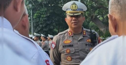 Satlantas Polrestabes Surabaya Sosialisasikan Bahaya ODOL