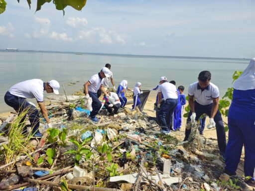 Danlanal Bintan Hadiri Acara Caostal Cleaning Up Ocean Literasea