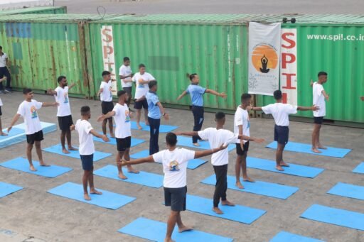 Personel Lantamal I Laksanakan Olahraga Bersama Dengan ABK Kapal Perang India INS Saryu P54