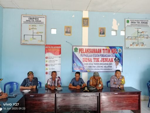 BPD Desa Apresiasi Pembangunan Jalan Lingkungan dan Gapura Desa Tik Jeniak Tahun 2025.