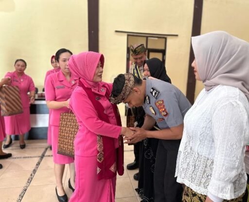 Filosofi Cupu Manik Astagina Pedoman Hidup Bhayangkari di Era Modern