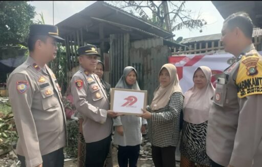 Peduli Sesama, Polsek Bantargebang Gelar Bakti Sosial