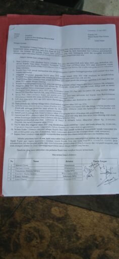 Terciumnya Aroma tak sedap Ulah Oknum kades Resiko di tanggung masyarakat desa lolomoyo