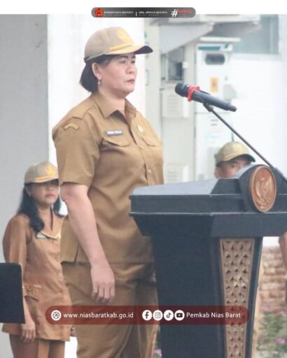 Sekda pimpin upacara Di Halaman kantor bupati Nias Barat sumut