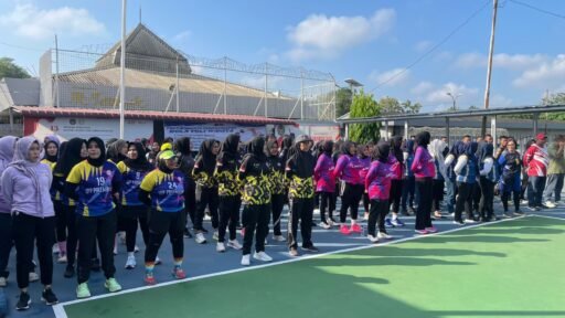 Kakanwil Ditjen Pemasyarakatan Sumsel Buka Pertandingan Voli Persahabatan dan Resmikan Lapangan