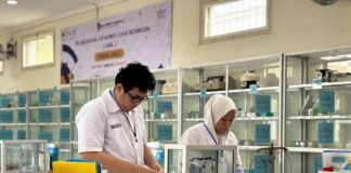 Mencetak Generasi Kritis di Dunia Kesehatan, SMK Farmasi Surabaya hadir