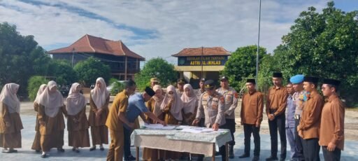 Polsek Tanjung Batu dan SIT Astri Al-Ikhlas Tandatangani MoU Sekolah Bebas Narkoba