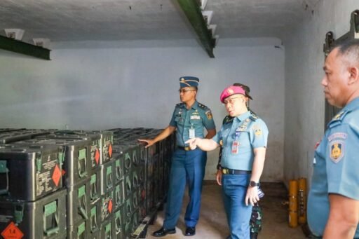 Danlantamal IX Didampingi PU. Terima Audiensi Tim Safari Komlek Mabesal Di Mako Lantamal IX Ambon