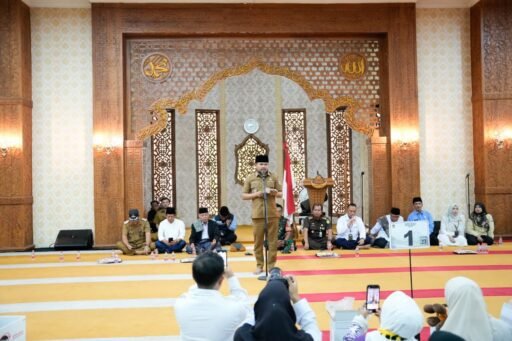 Sambutan Hangat Abang Ijo untuk Jemaah Haji yang Pulang dari Tanah Suci