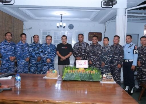 TNI AU dan AL Sambangi Kapolda NTB, Bawa Kue dan Ucapan di Hari Bhayangkara Ke-79