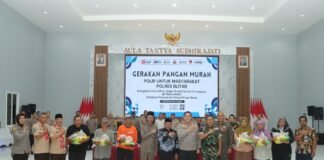 Polres Blitar Mendukung Gerakan Pangan Murah Yang Bekerja sama Dengan Bulog