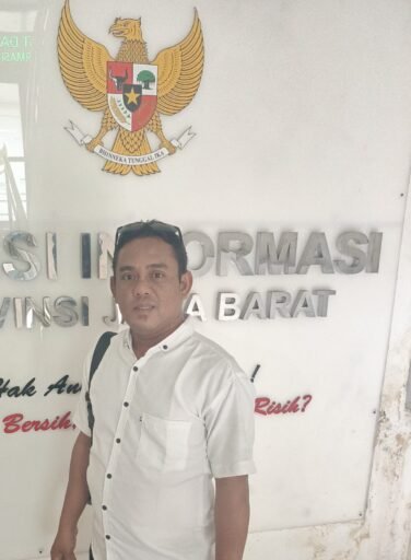 Budaya Pungli Berkedok Pembelian Seragam di Sekolah Disorot Ketua AWIBB Bekasi Raya*